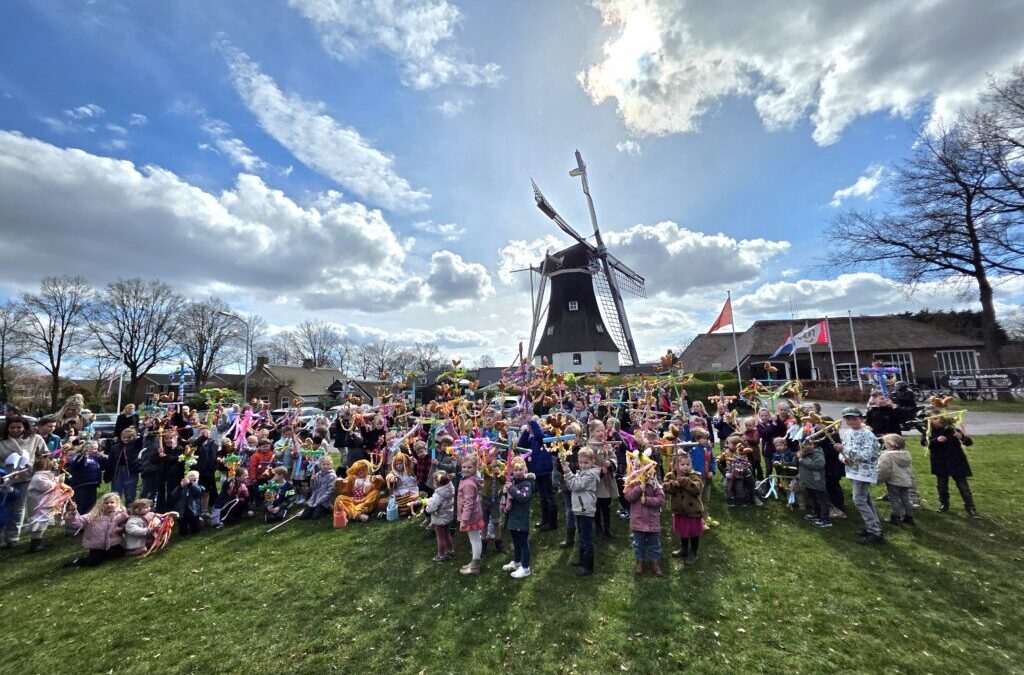 180 kinderen doen mee aan OVVR Palmpasenoptocht in Rolde